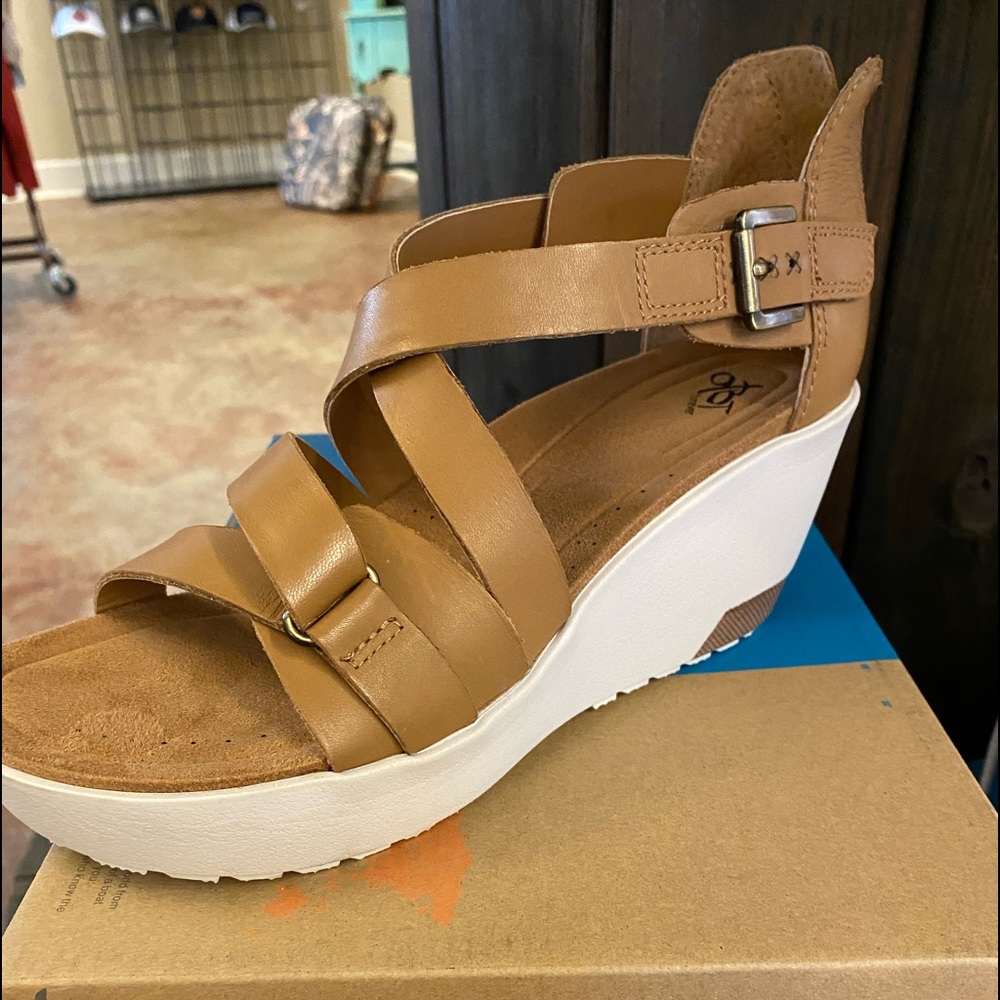 Otbt Teresa Sandal!  Brand new in box!